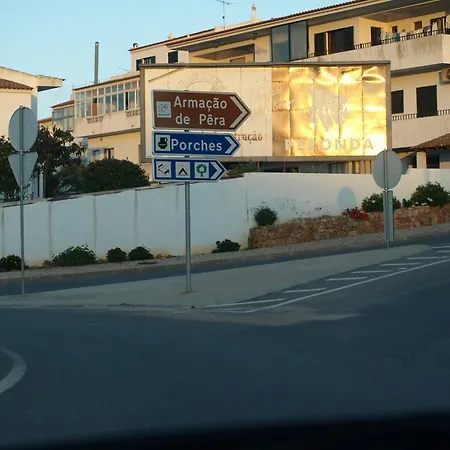 ホームステイ Casa Malmequer